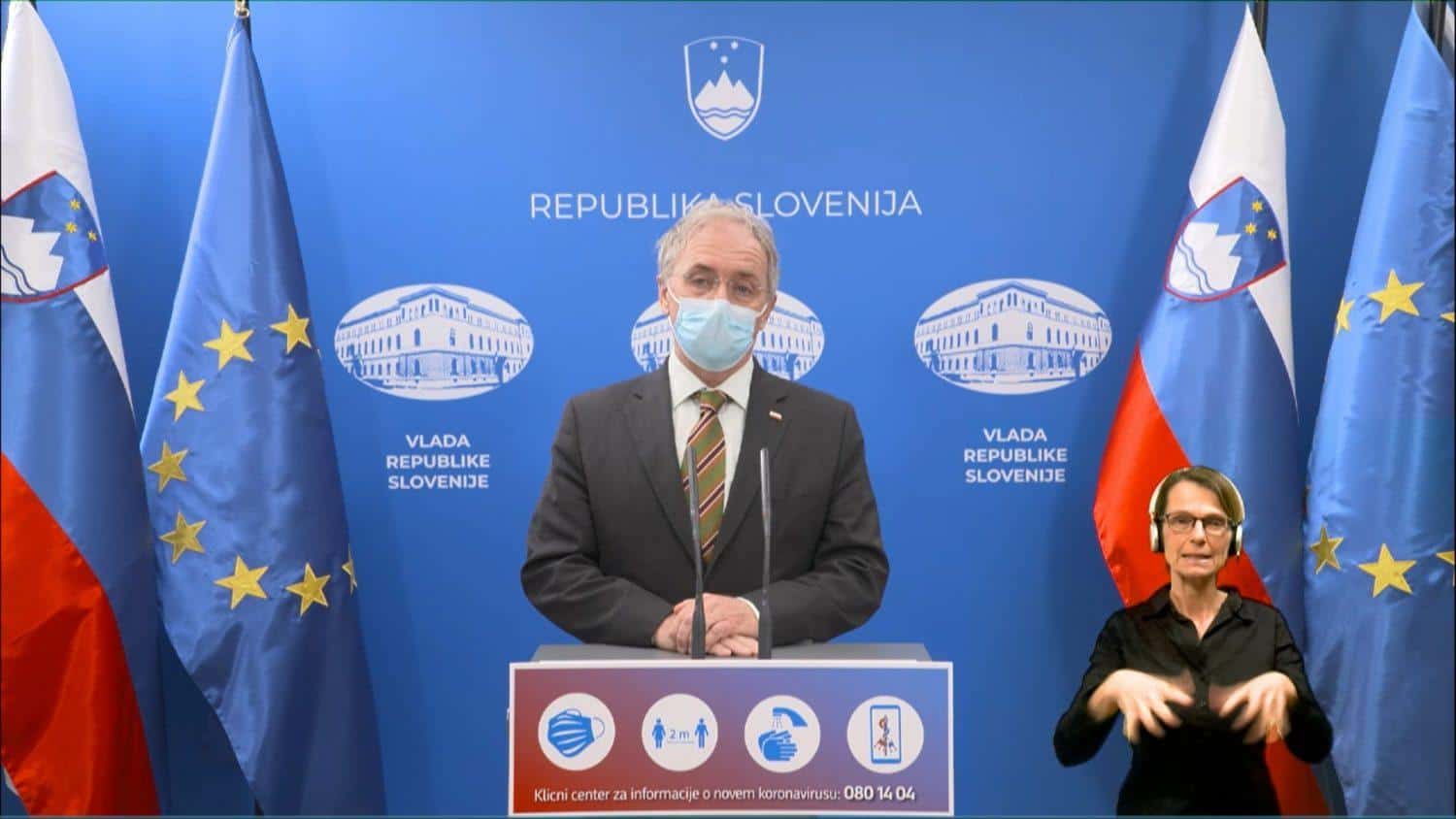 Se bodo lahko v šole kmalu vrnili vsi dijaki? Tako pravi Hojs