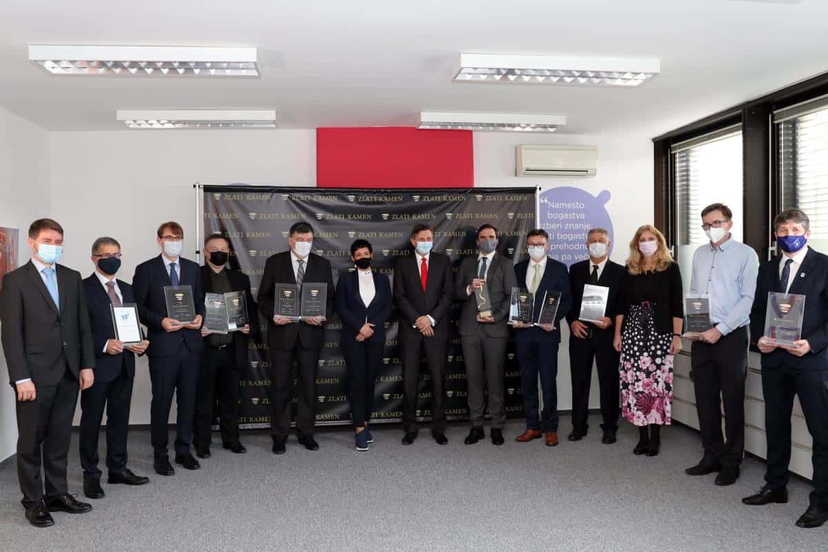 Občini Ravne na Koroškem srebrni certifikat ISSO Zlati kamen