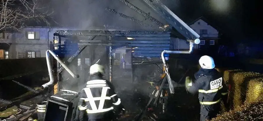 V Dravogradu zagorela vrtna uta