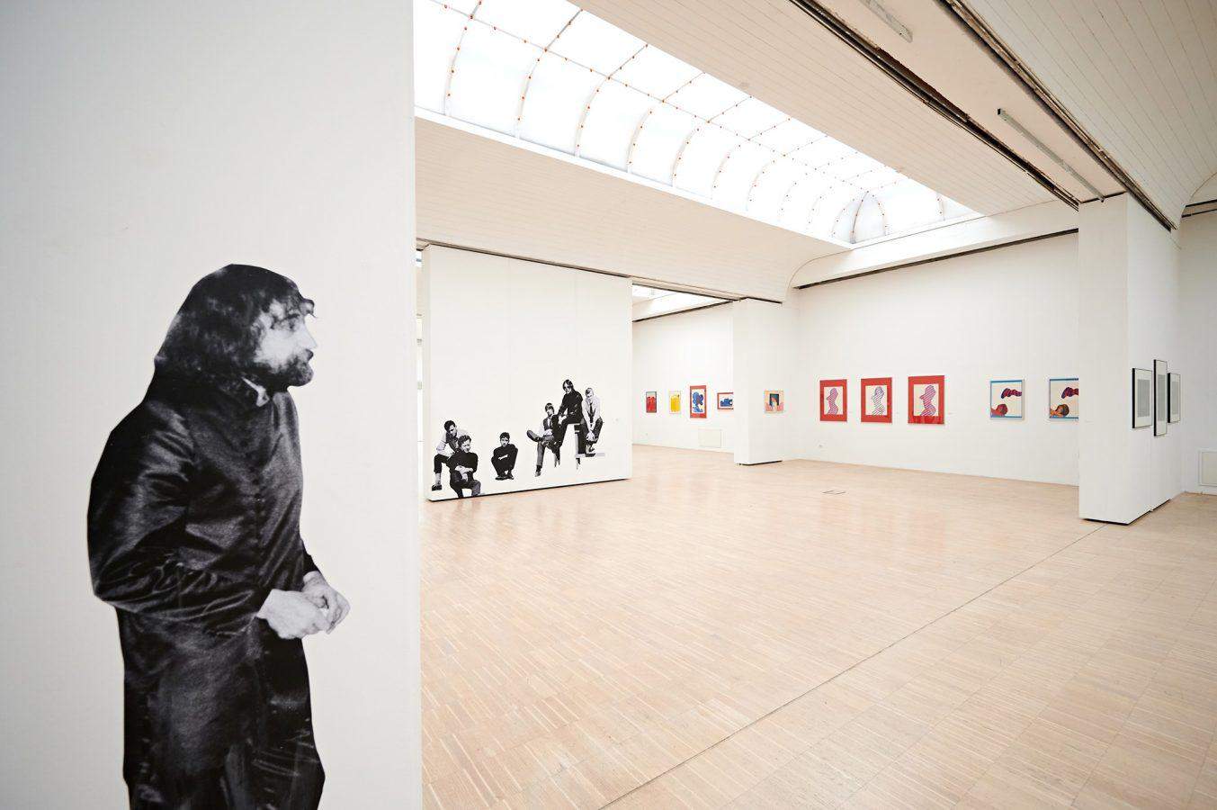 V KGLU prvo letošnje vodstvo po razstavi Lojze Logar. Pop! 1968–1980