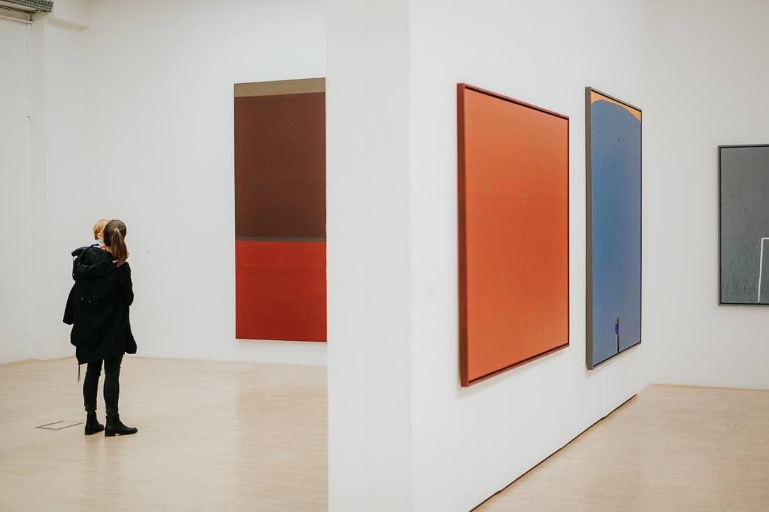 Koroška galerija epidemijo izkoristila za preučevanje del v zbirki. Na ogled tudi nova postavitev Borčićevih del