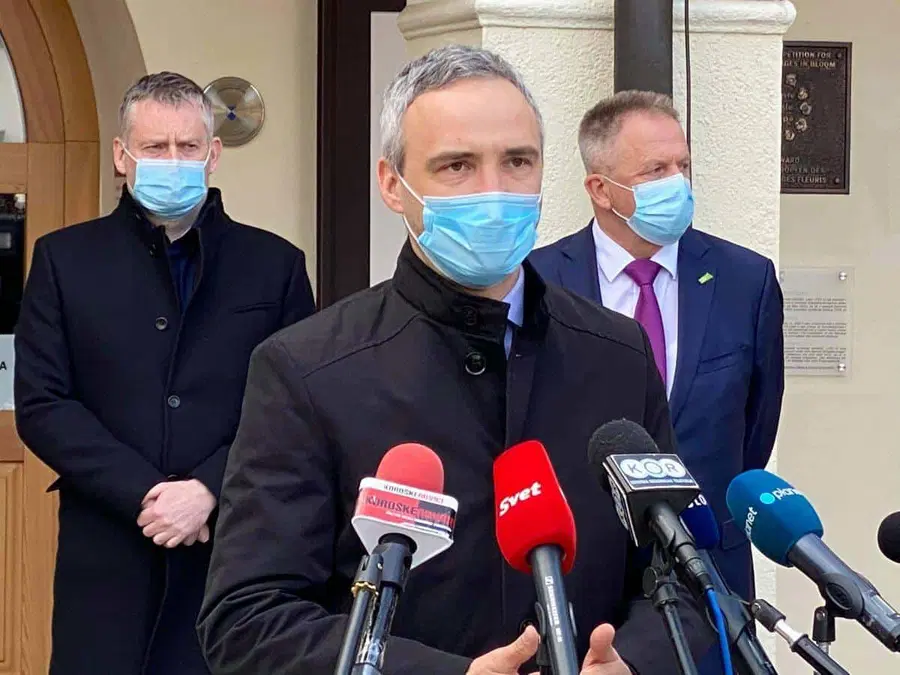 Minister Janez Cigler Kralj bo obiskal Koroško