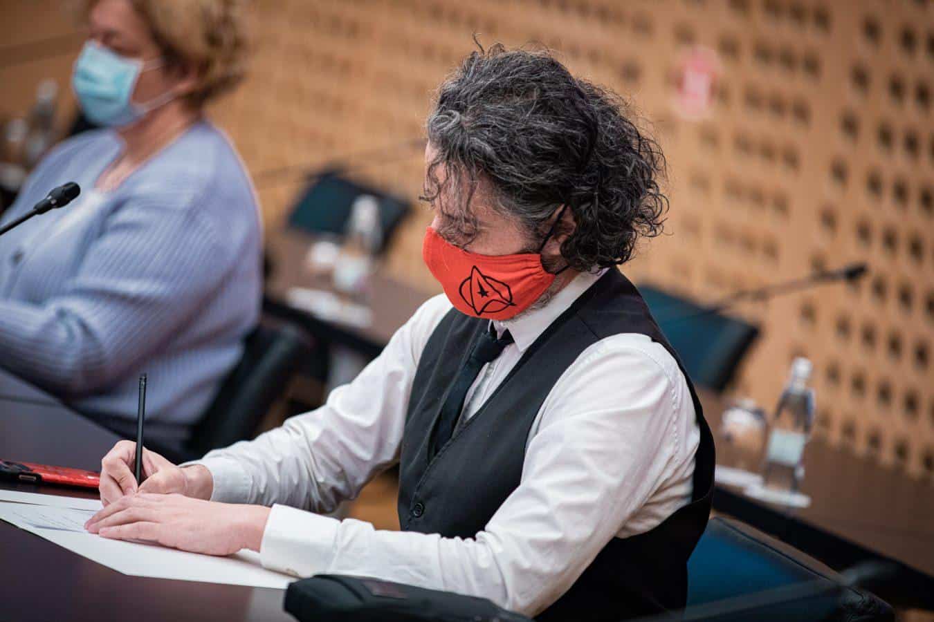 Epidemiologi: Vemo, da bodo težave, a je nujno