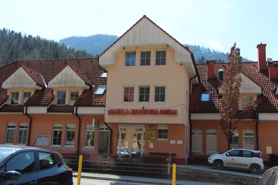 Na Koroškem v soboto potrdili 136 novih okužb, v regiji največ precepljenih v Črni in na Prevaljah