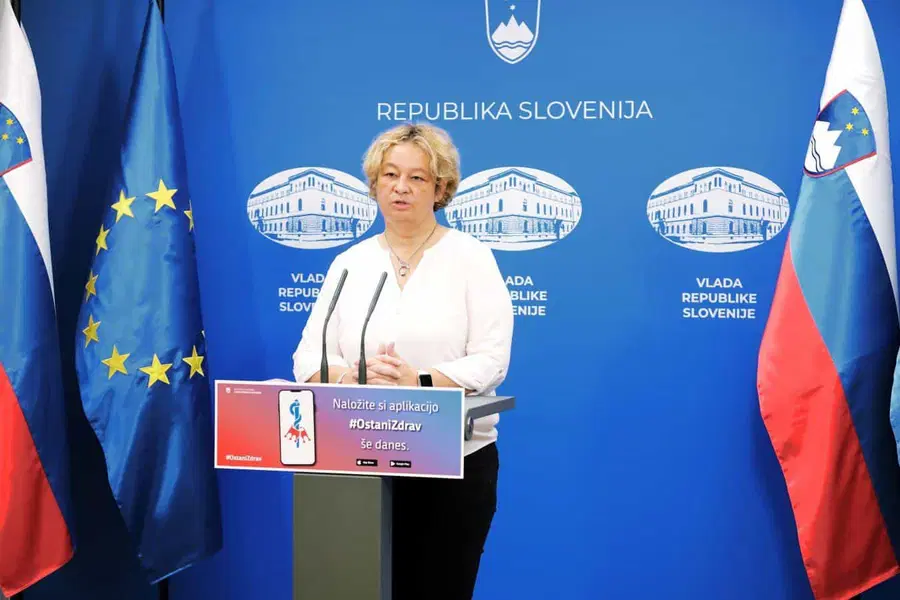 Mateja Logar: Predlagamo 11 dni popolnega zaprtja države, pouk bi potekal na daljavo