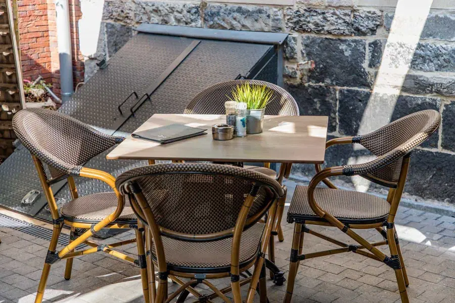 V ti dve regiji bodo lahko na pijačo ali obrok potovali vsi prebivalci Slovenije z izjemo obalno-kraške regije