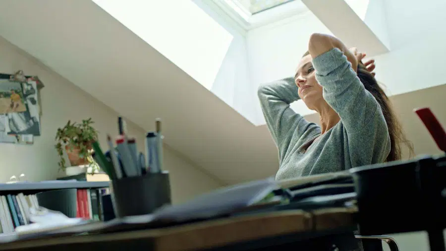 Ko gre za osvetlitev domače pisarne, je svetlejše vedno boljše