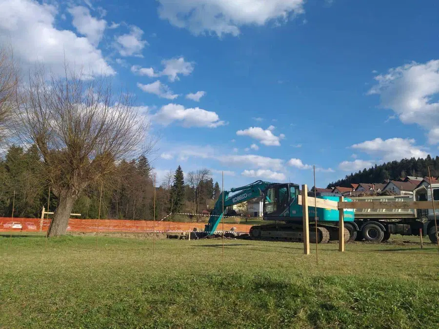 Preverite, katere trgovine naj bi bile znotraj novega trgovskega centra na Ravnah