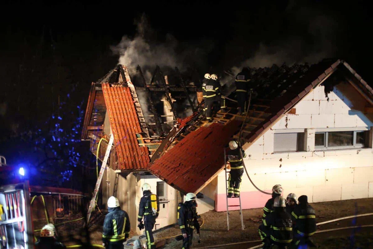 Poziv občinskim svetnikom, da se za družino Pavše odpovedo sejnini