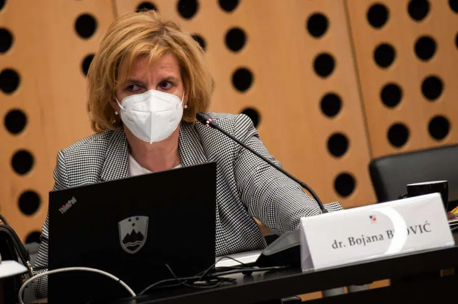 Beovićeva: Osebno sem za začasen umik cepiva Janssen