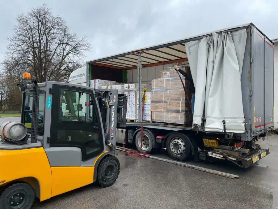 Iz Slovenije odpremili pomoč za boj proti covidu za tri balkanske države