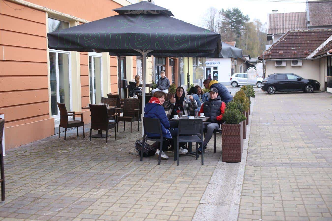 Vladni ukrepi: To vse velja v državi od danes