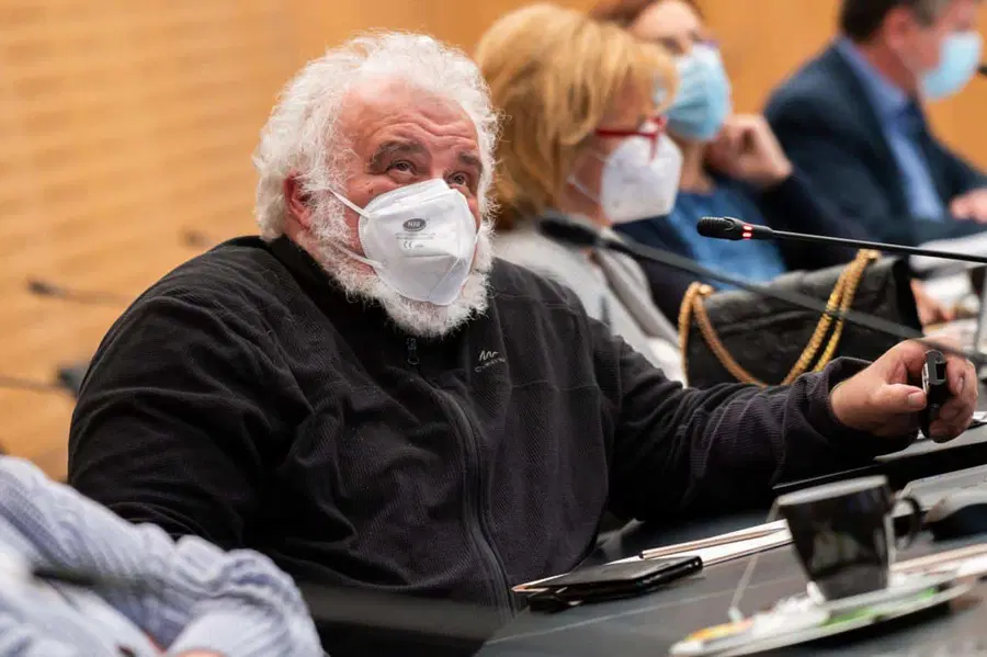 V SB Jesenice prišlo do vdora virusa na necovidni oddelek. Krek napovedal spremembe glede testiranja