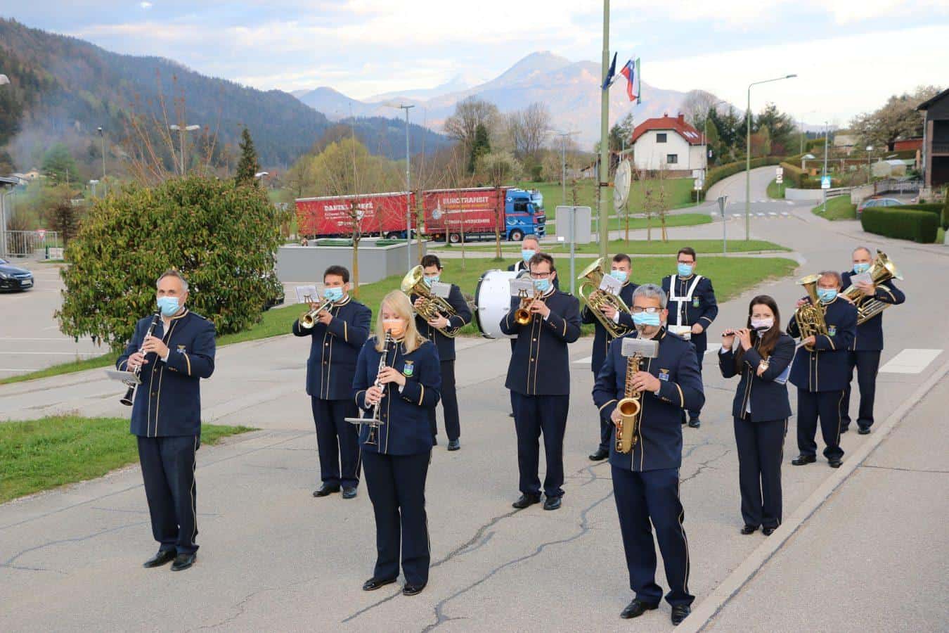 FOTO in VIDEO: Na praznik dela so na Koroškem zadonele prvomajske budnice