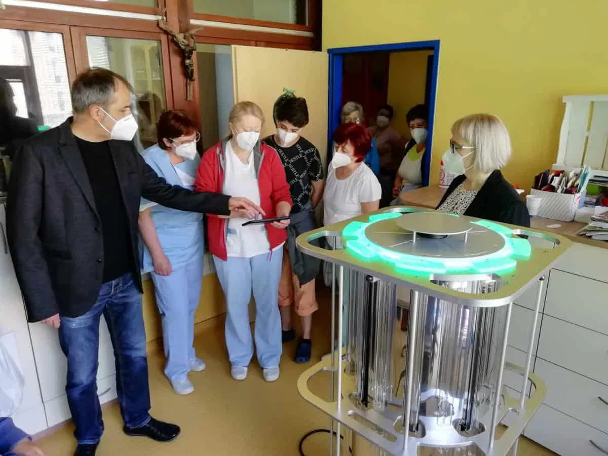 CUDV Črna od ameriške ambasade prejel aparaturo za dezinfekcijo prostorov