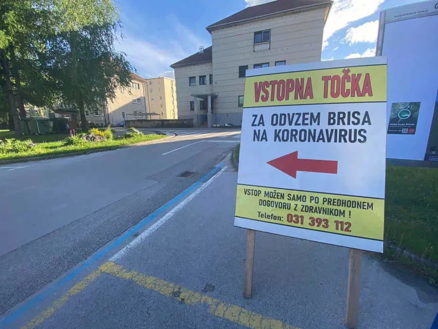 V sredo v Sloveniji potrdili 138 okužb z novim koronavirusom, na Koroškem ničla