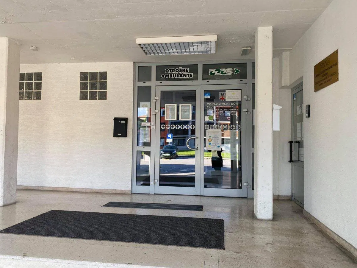 Nasilje nad zdravstvenimi delavci pogosto tudi v zdravstvenih domovih na Koroškem