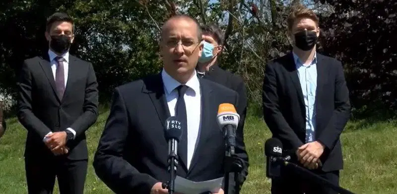 Leben prevzel vajeti nove stranke Z.DEJ