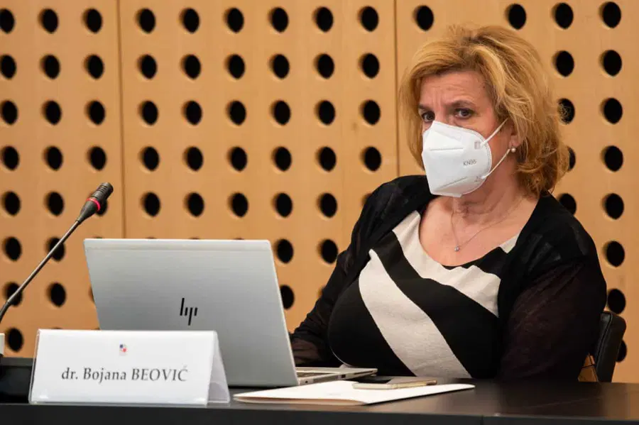 Beovićeva: Veljavnost cepljenja za izpolnjevanje pogoja PCT naj za zdaj ostane neomejena