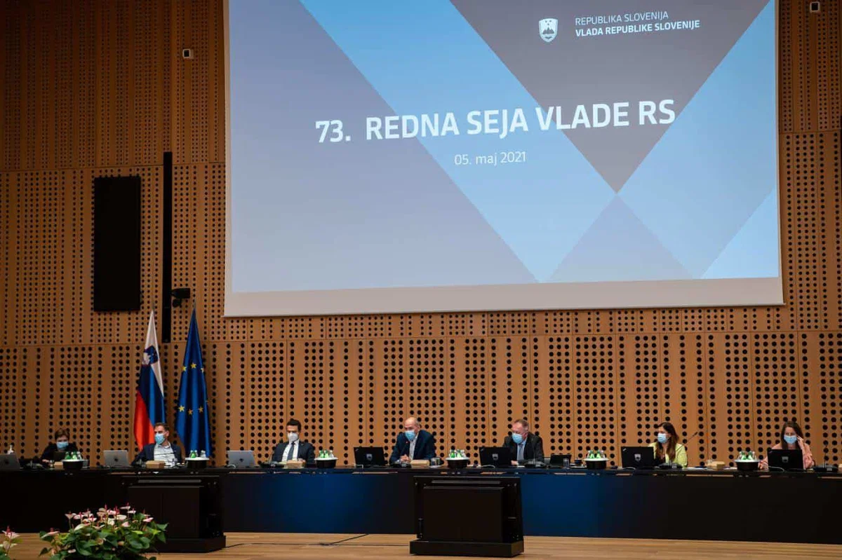 Vlada pošilja v DZ predloge sprememb treh davčnih zakonov