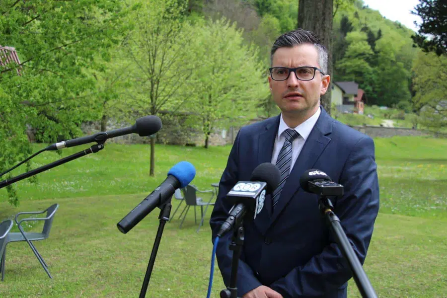 Šarec obiskal Koroško z namenom, da iz prve roke sliši, kakšni so problemi in kakšno je stanje v regiji