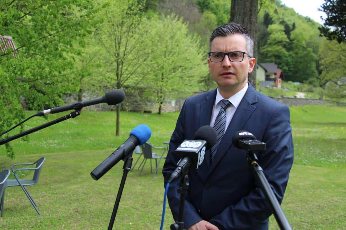 Šarec obiskal Koroško z namenom, da iz prve roke sliši, kakšni so problemi in kakšno je stanje v regiji