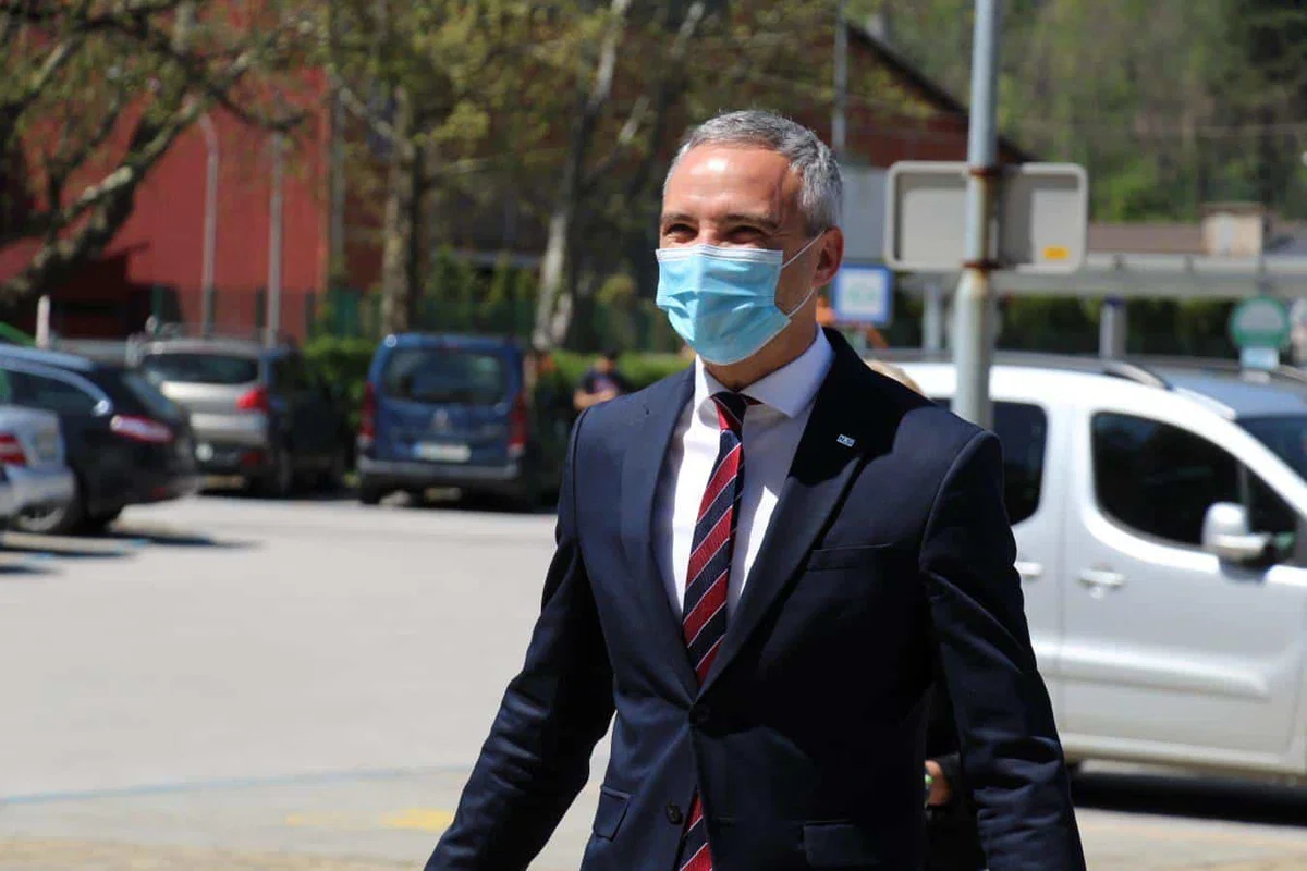 Ministrstvo predlaga podaljšanje subvencioniranje čakanja na delo