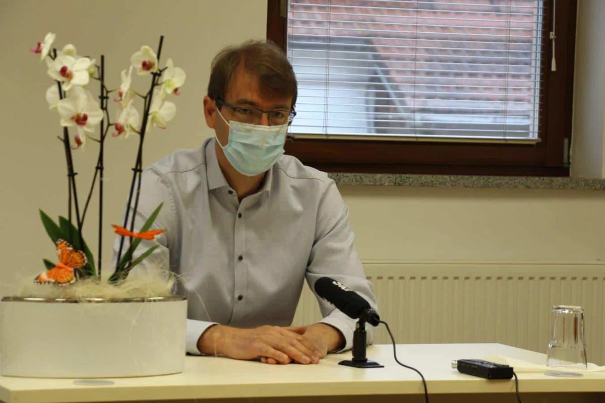 Tudi Rožen pozval občane k cepljenju proti Covidu-19: "Odločitev je vsekakor vaša, toda za zdaj nam boljše rešitve od teh cepiv še niso ponudili"