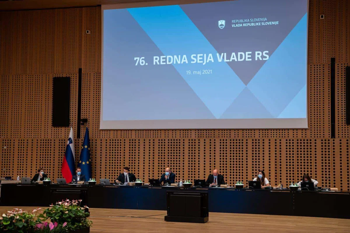 To vse je danes sprejela vlada. Med drugim novost pri vstopu v državo in na seznamu rdečih držav