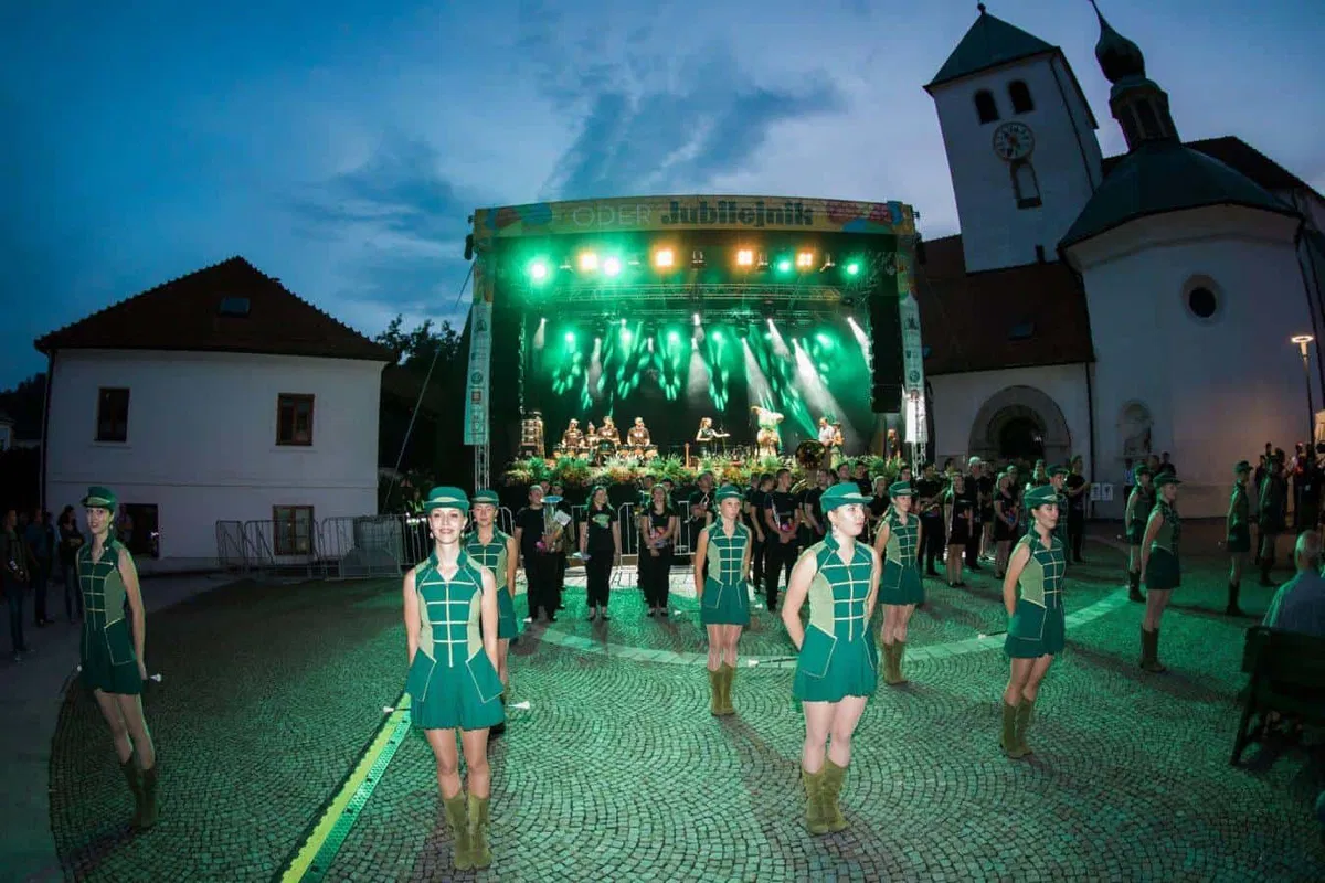 Po letu dni premora se julija v Laško vrača festival Pivo in cvetje