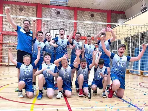 Odbojkarji fužinarja v mali odbojki v boj za državne prvake