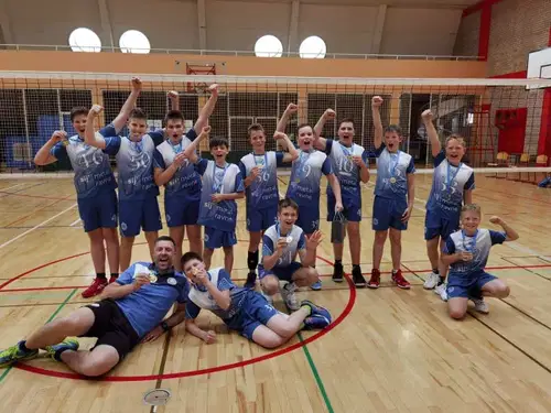 Odbojkarji Fužinarja državni prvaki v mali odbojki