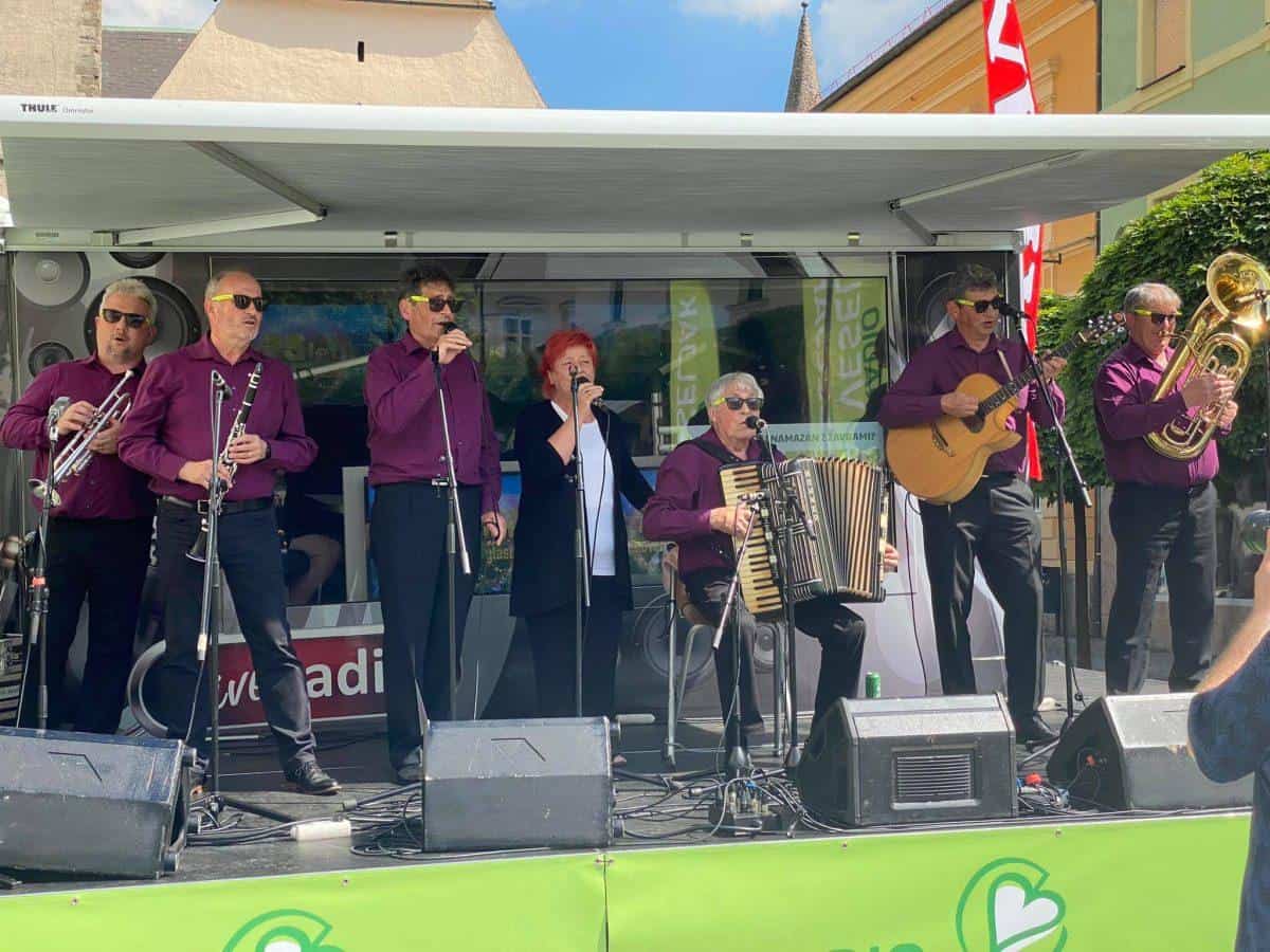 Korošci ob 25. rojstnem dnevu radia Veseljak poskrbeli za pravo "gavdo" (FOTO)