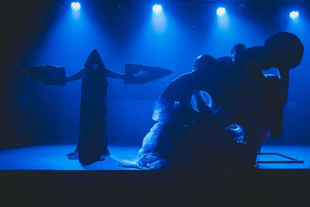 Na Ravne prihaja srhljiva poslastica