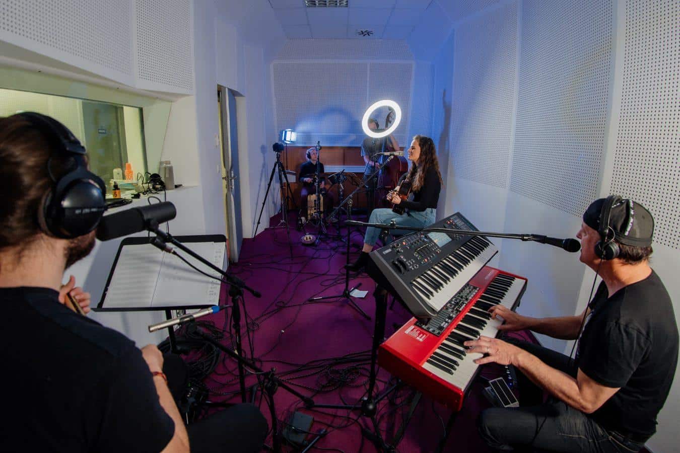 Peta gostja Corona Detention koncerta je bila Ditka z bandom