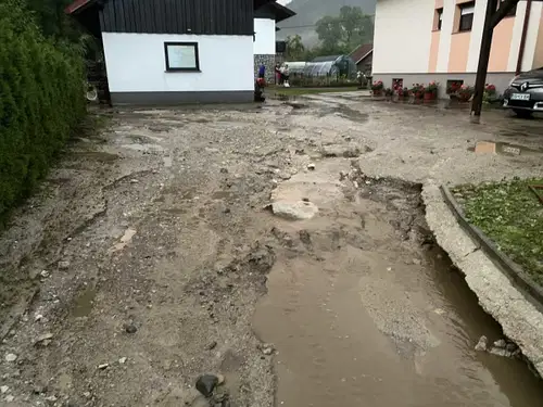 To je za seboj pustilo nedeljsko neurje na Koroškem. Na območju mislinjske občine za 2 milijona evrov škode (VIDEO in FOTO)