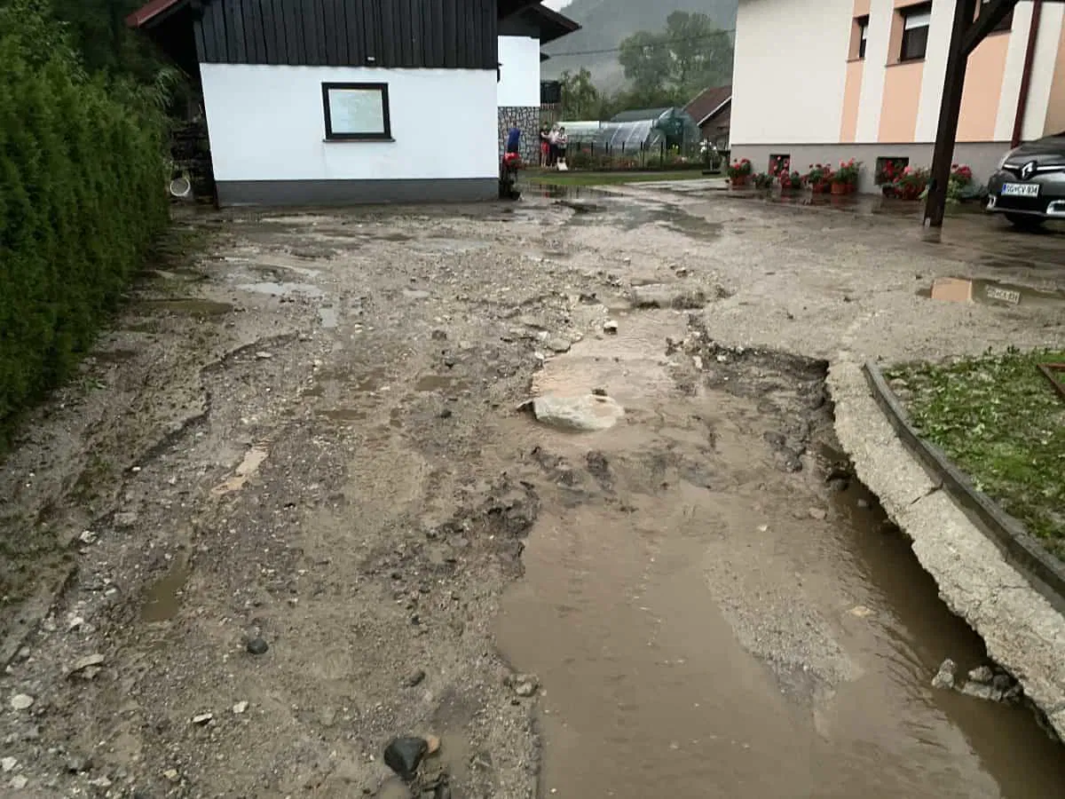 To je za seboj pustilo nedeljsko neurje na Koroškem. Na območju mislinjske občine za 2 milijona evrov škode (VIDEO in FOTO)