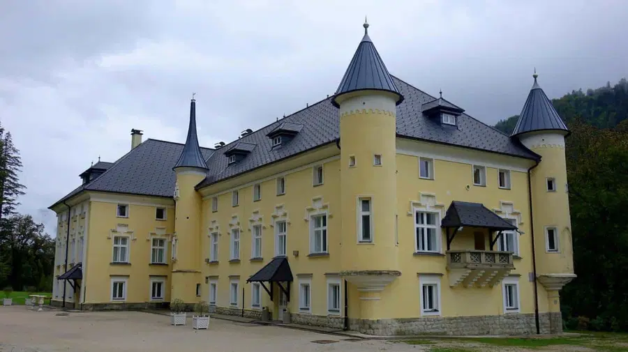 Dravograjski dvorec Bukovje z naložbami in v pričakovanju povečanega obiska