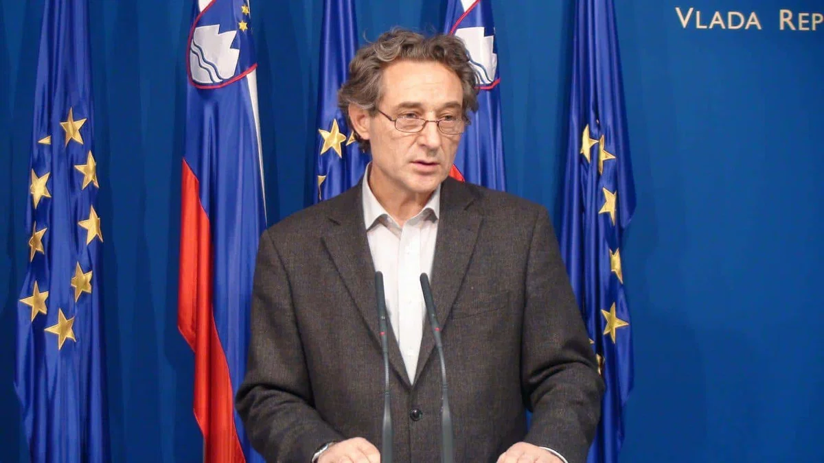 Štrukelj: Glede na novo uredbo testiranje za šolnike neobvezno