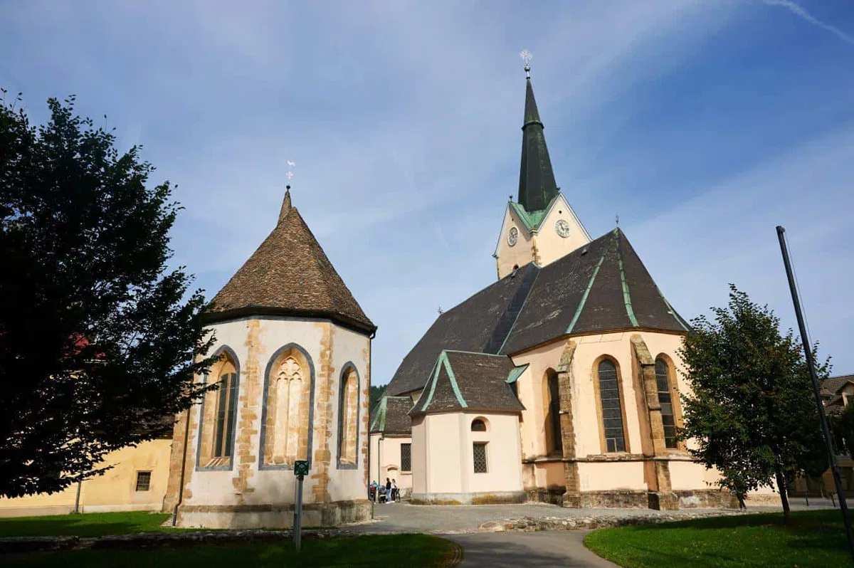 Koroški pokrajinski muzej vabi na tradicionalen pohod okoli obzidja