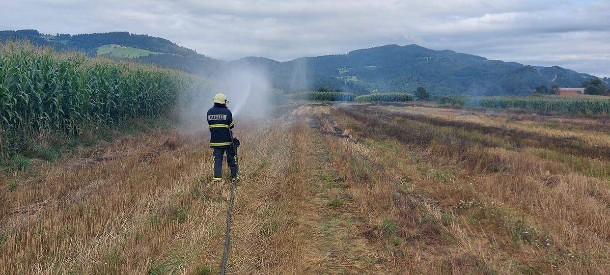 V Slovenj Gradcu zgorela lesena uta, na Ravnah zagorela streha, v Vuzenici slama