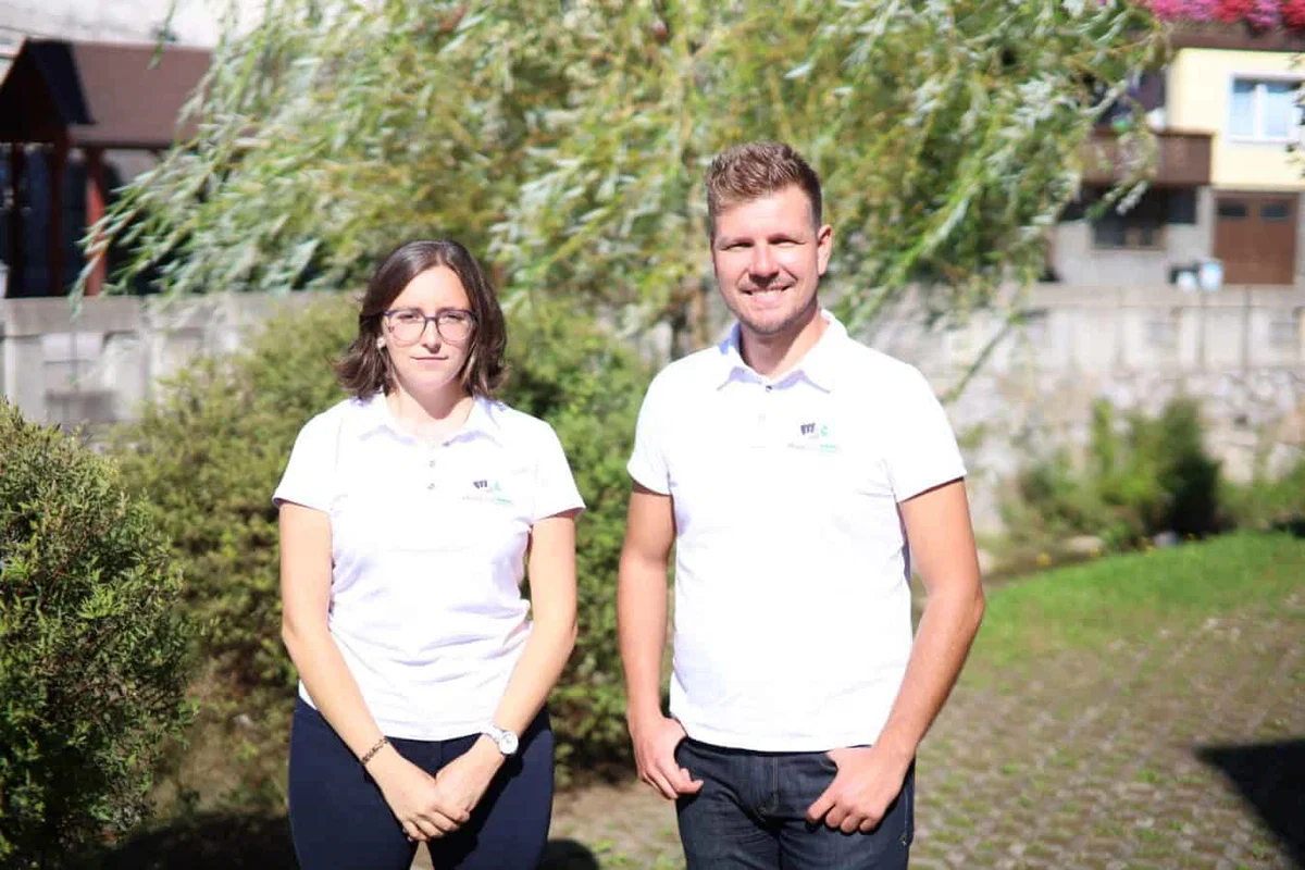 Ob 10. obletnici Mladinskega sveta Ravne pripravljajo slavnostni koncert z Nino Pušlar. Verhovnika bo zamenjala Tara Ledinek (VIDEO)