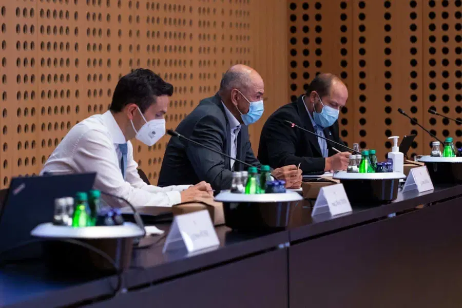 Janša: Šolsko leto se bo začelo pod enakimi pogoji, kot se je prejšnje končalo. A finančnih rezerv skoraj ni več