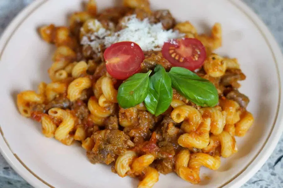 V Mežici bo spet dišalo po makaronflajšu (in r'pičevi tifi)