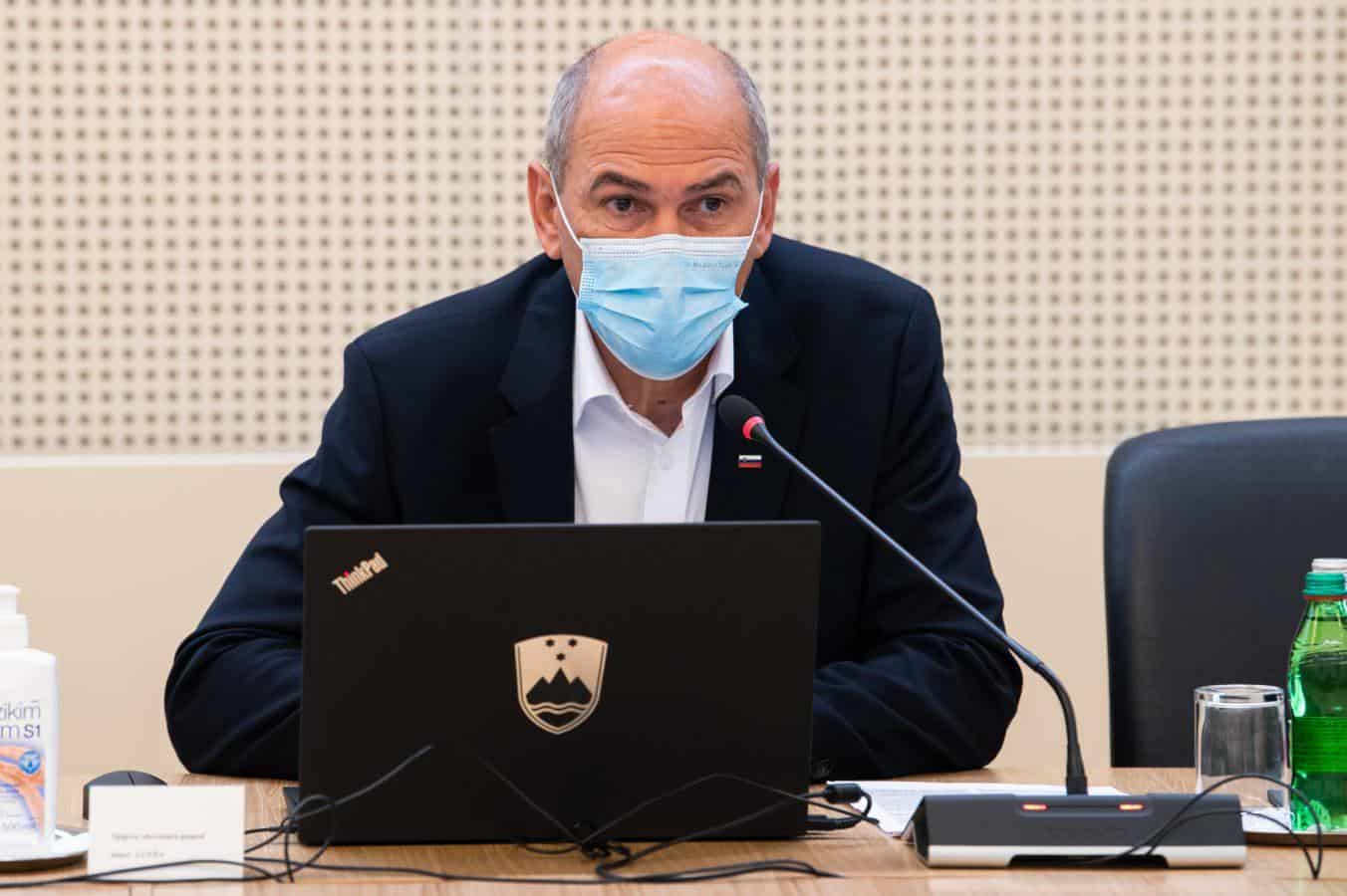 Pogoj PCT z redkimi izjemami obvezen za vse zaposlene in uporabnike storitev