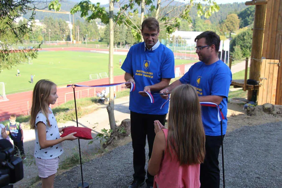 Na Ravnah namenu predali Doživljajski park Poseka (VIDEO in FOTO)