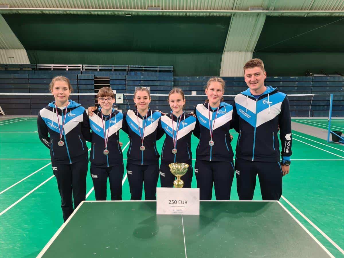 Igralke NTK Fužinar Interdiskont pokalne podprvakinje