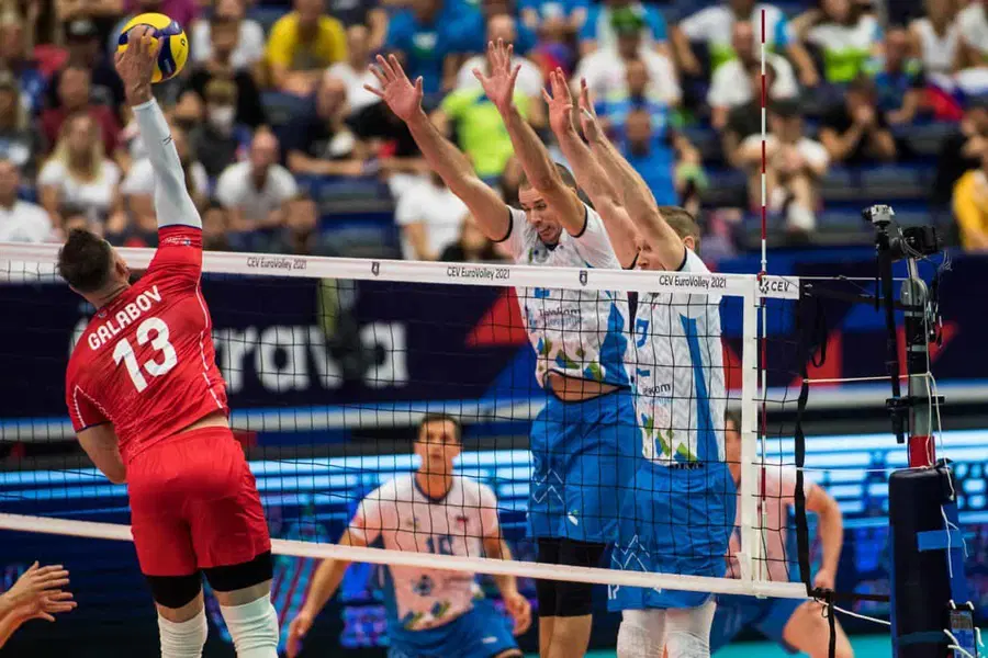 Slovenci so si z zmago nad Hrvati priborili  polfinale odbojkarskega EP proti Čehom