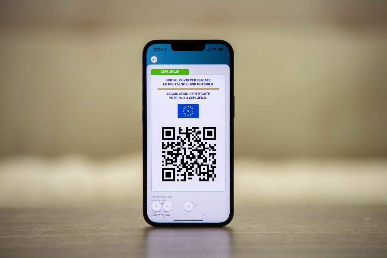 Inšpektorji izpolnjevanje pogoja PCT preverjali v 3521 objektih in izdali 244 ukrepov. Kakšne so globe?