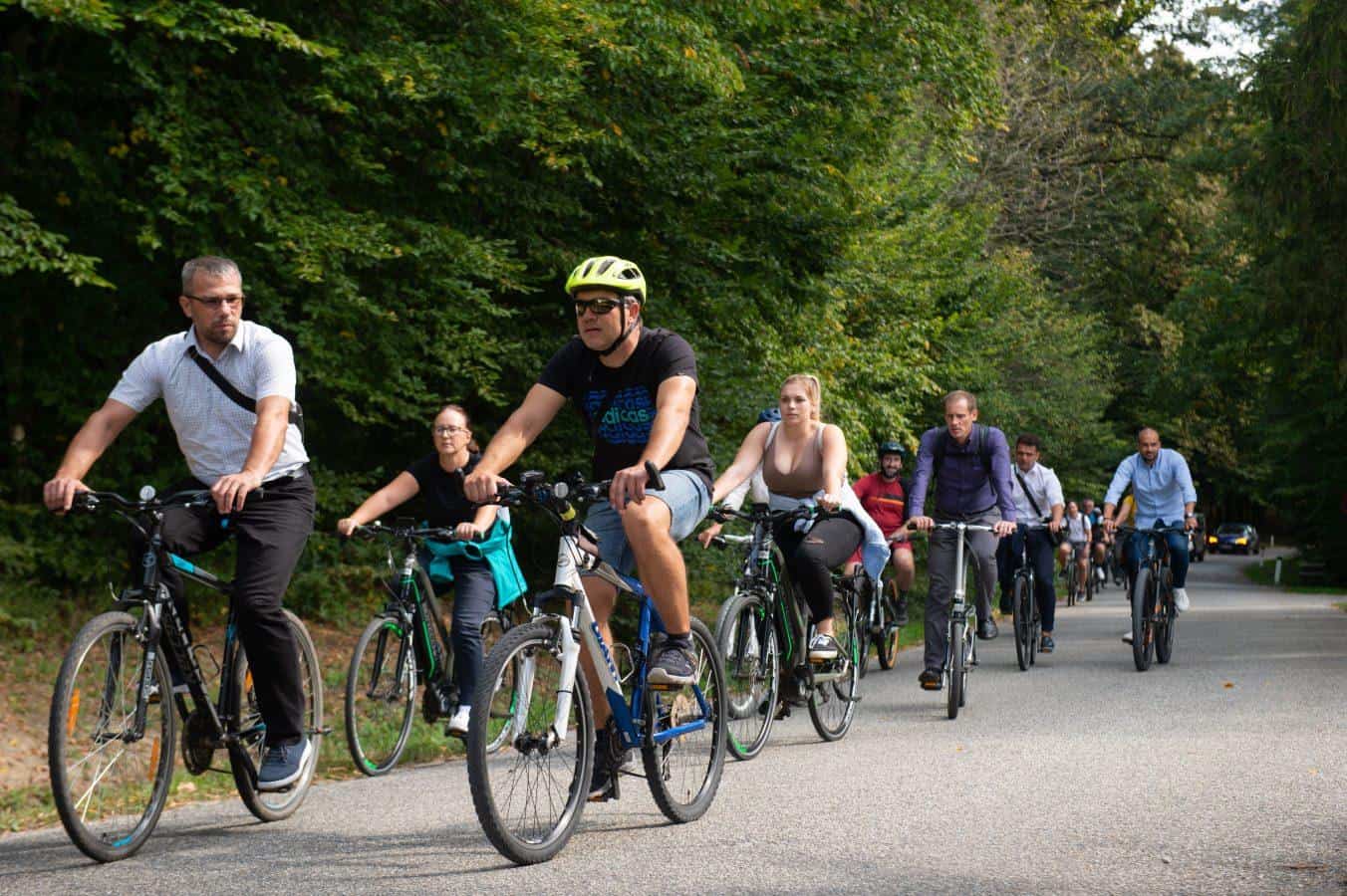 Udeleženci programa Varno na kolesu že v nizkem štartu